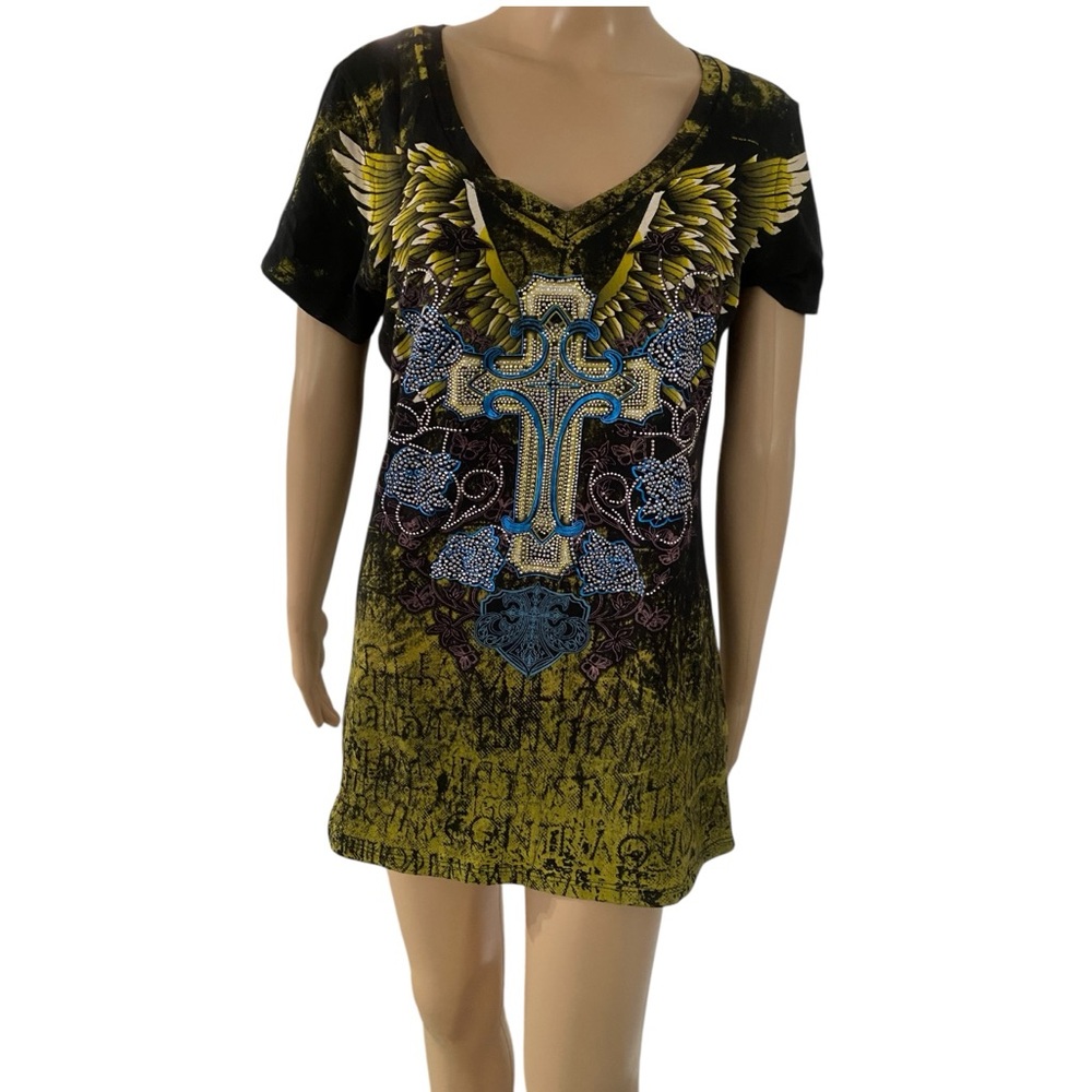 Angels and diamonds women’s Y2k embellished cross and angel wings tshirt size XL